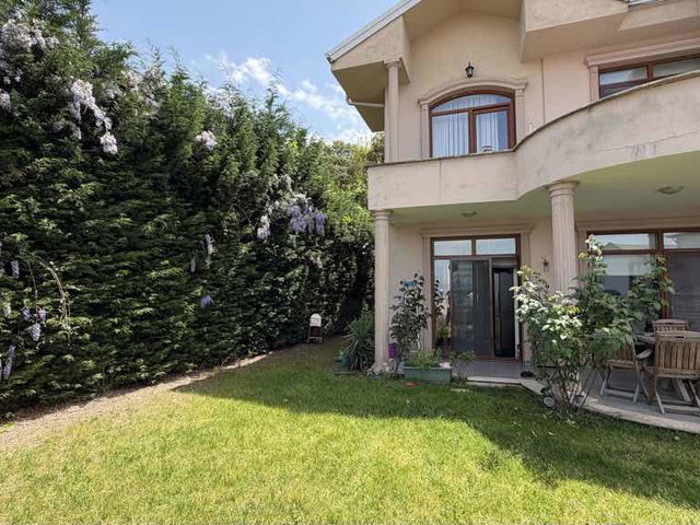 BAŞISKELE YEŞILKENT MAHALLESI SİDELYA KONAKKLARI’NDA SATILIK 4 + 1 VILLA