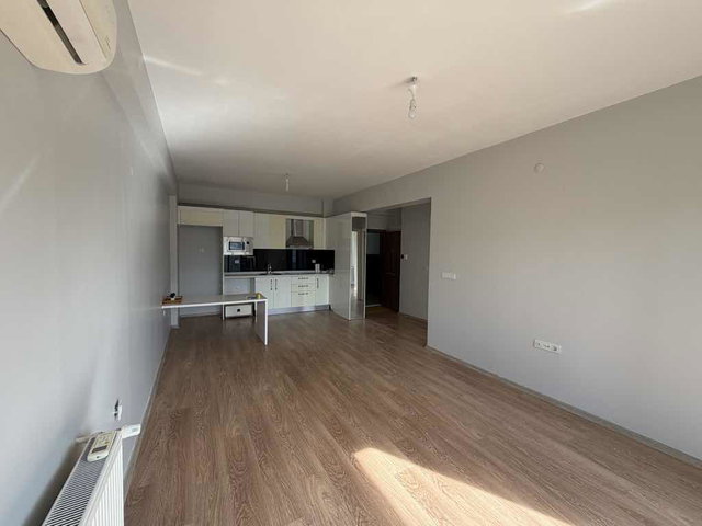 REMAX ARMA’DAN HAVUZLU SİTEDE KİRALIK 1+1 ARA KAT DAİRE