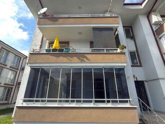 RE/MAX METROPOLİTAN'DAN YAZLIK MAHALLESI'NDE 3+1 DAİRE!!