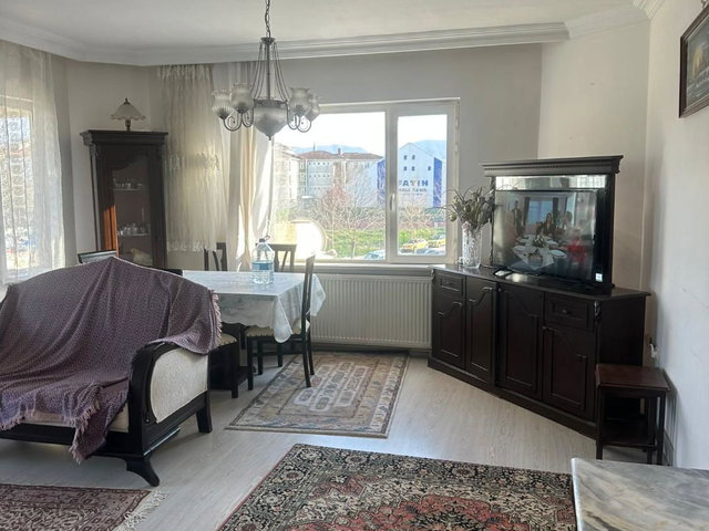 REMAX ŞEHİRDEN BAHÇELİEVLER MAH.3+1 SATILIK DAİRE