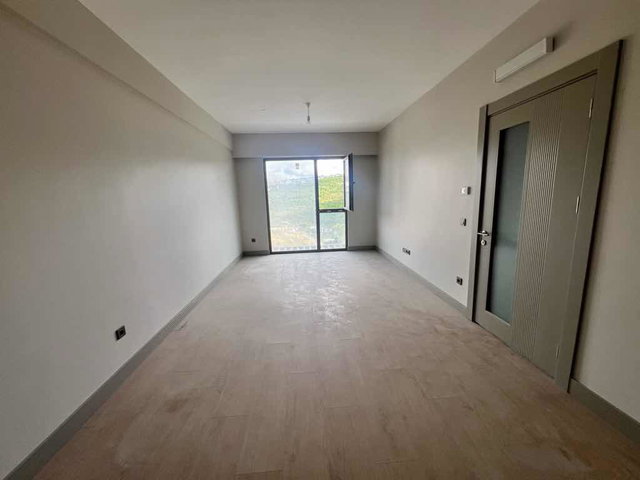 FOREV MODERN VADİ ARNAVUTKÖY’DE SATILIK 2+1 EBEVEYN BANYOLU ŞEREFİYESİ YÜKSEK DAİRE