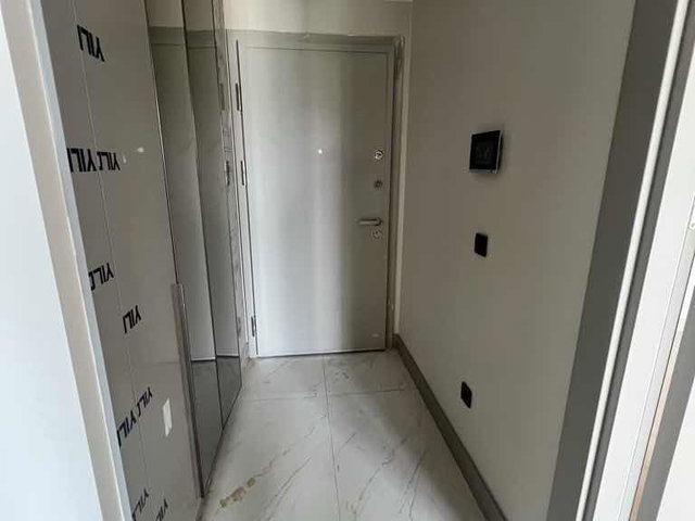 FOREV MODERN VADİ ARNAVUTKÖY’DE SATILIK 2+1 EBEVEYN BANYOLU ŞEREFİYESİ YÜKSEK DAİRE