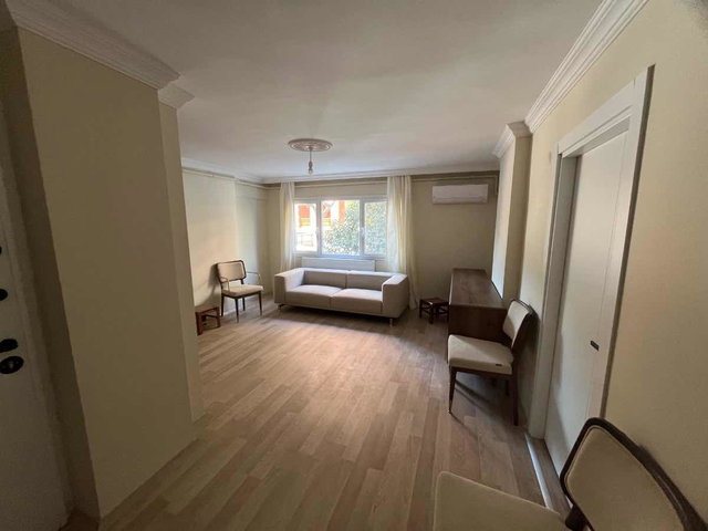 EGE SAĞLIK HASTANESI YAKINI GÜÇLENDIRILMIŞ BINADA TADILATLI 2+1 DAIRE