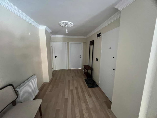 EGE SAĞLIK HASTANESI YAKINI GÜÇLENDIRILMIŞ BINADA TADILATLI 2+1 DAIRE