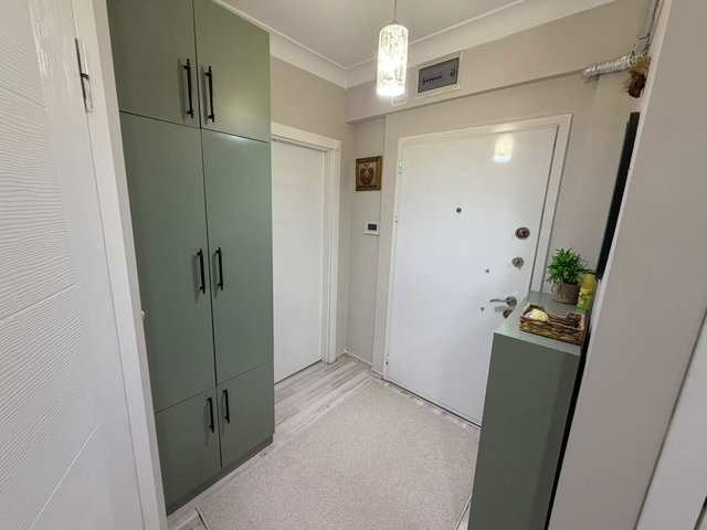 BAHÇELERÜSTÜ MAHALLESİNDE FULL YAPILI BAHÇE KULLANIMLI 2+1 DAİRE