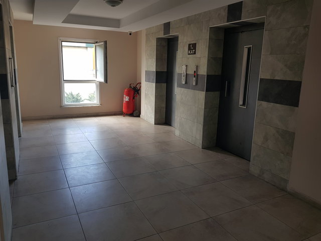 REMAX'DAN TÜYAP METROBÜS DURAĞINA ÇOK YAKIN KİRALIK 1+1 DAİRE