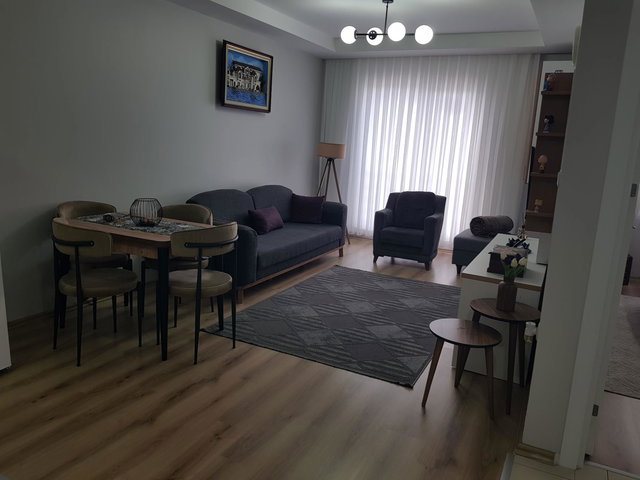 REMAX'DAN TÜYAP METROBÜS DURAĞINA ÇOK YAKIN KİRALIK 1+1 DAİRE