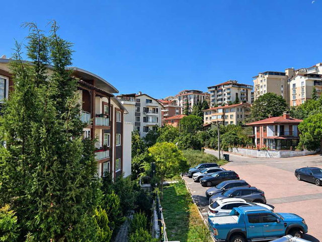 İZMİT CEDİT MAH. LAVİNYA PARK SİTESİ 3+1 SATILIK DAİRE