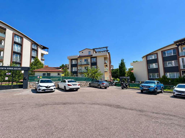 İZMİT CEDİT MAH. LAVİNYA PARK SİTESİ 3+1 SATILIK DAİRE