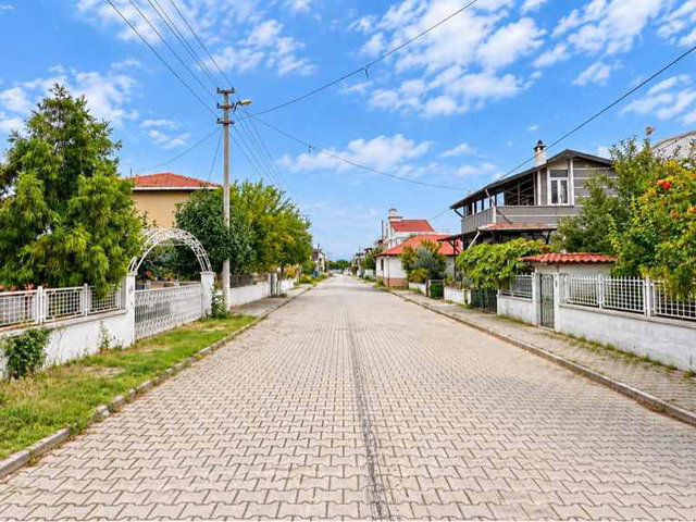 REMAX BARLAS GÜRLERDEN ÇATALÇAM SAHİLE 100M SATILIK FIRSAT VİLLA