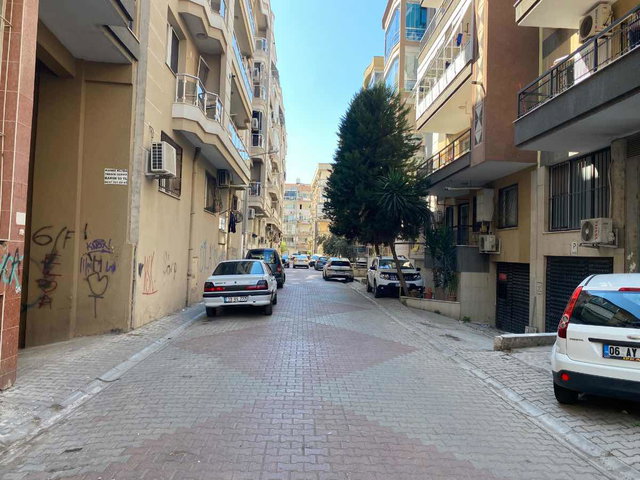 ŞEMIKLER PAZAR YERI YAKINI 2+1 SATILIK DAIRE