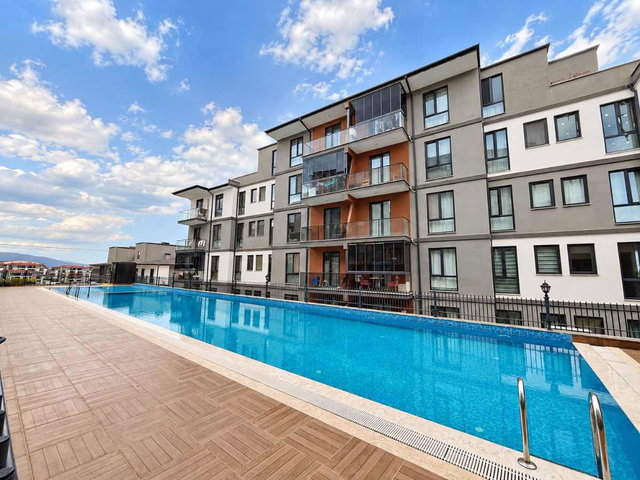 BAŞISKELE FATIH MAH. ROYAL COUNTRY SITESINDE 3+1 KIRALIK DAIRE