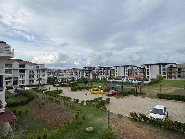 YAHYAKAPTAN MYRA SİTESİ GENİŞ 4+1 ÇATI DUBLEX