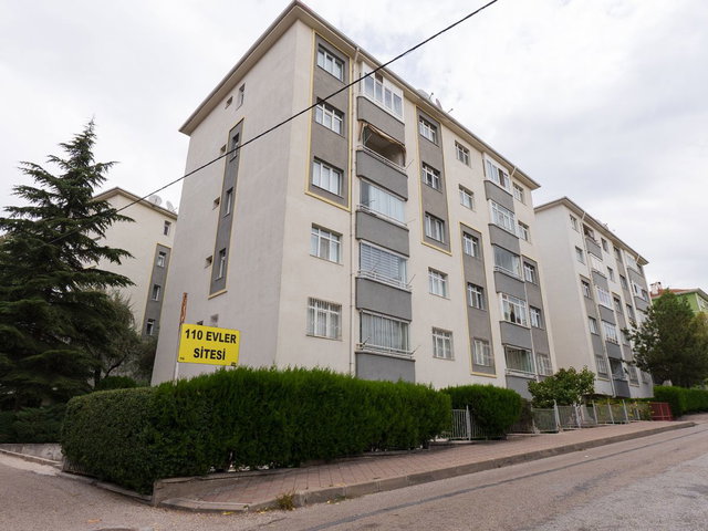 SINCAN FATIH ULUBATLI HASAN 110 EVLER SITESI 3+1 SATILIK DAIRE