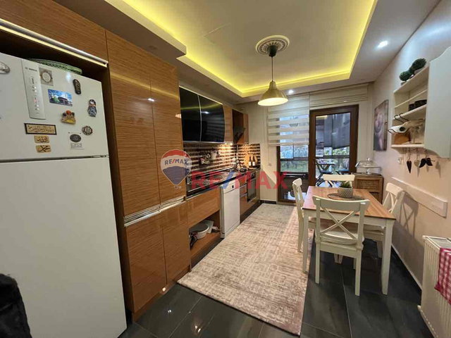 REMAX MAXİMUMDAN DEĞİRMENDEREDE 3+1 GENİŞ DAİRE