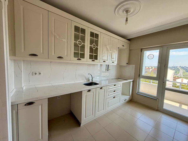 REMAX DESIGN CAMİLİ KUBAN SİTESİ YENİLENMİŞ 3+1 KİRALIK DAİRE