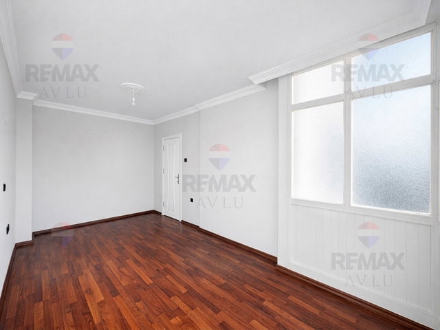 REMAX AVLU'DAN GÜVEN SİTESİ'NDE 2+1 KİRALIK DAİRE