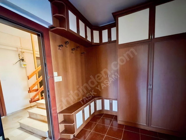 TUZLA’DA SİTE İÇİNDE 3+1 | 135 M² BRÜT | 2. KAT | KOMBİLİ | BALKONLU KİRALIK DAİRE