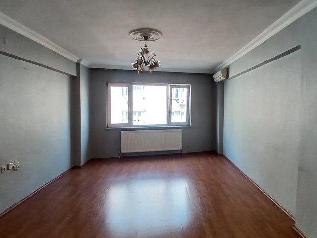 REMAX AREA YILDIRIM KURTULUŞ CAD 2+1 ARA KAT KİRALIK DAİRE