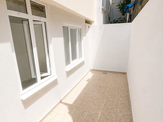RAMİ`DE ANA CADDEYE YAKIN, BAHÇELİ SATILIK 2+1 DAİRE