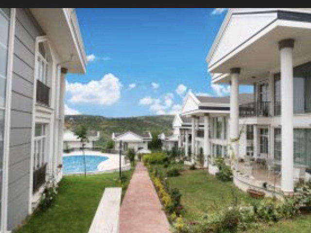 İZMİT TÜYSÜZLER ROYALGARDEN 1 DE SATILIK 4+1 VİLLA