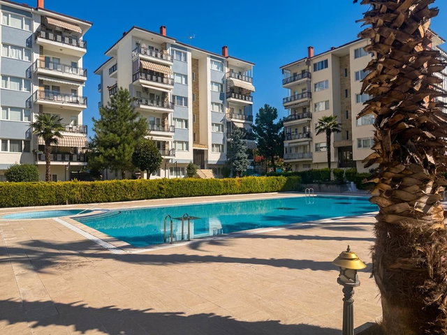 REMAX AREA DAN HAVUZLU SITEDE EŞYALI KIRALIK 3+1 DAIRE