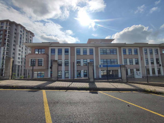 GEBZE KİRAZPINAR’DA 3+1 | 150 M² BRÜT | 2 BANYOLU | BALKONLU | 8. KAT | BOŞ KİRALIK DAİRE