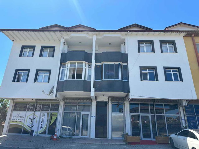 REMAX SOFT'TAN SERDİVAN DA PRESTİJLİ KONUMDA 3+1 KİRALIK DAİRE