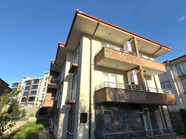RE/MAX METROPOLİTAN'DAN SATILIK 2+1  FIRSAT YATIRIMLIK DAİRE!!