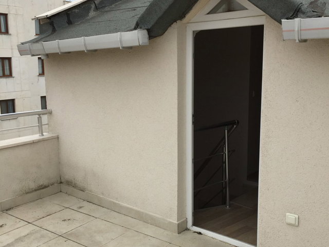 MALTEPE BAĞLARBAŞI'NDA TERASLI 3+1 BAKIMLI SATILIK DUBLEKS DAİRE