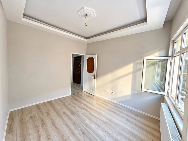 TERSANE İSTANBUL'A YAKIN 2.KATTA 55M² 2+1 BAKIMLI KİRALIK DAİRE