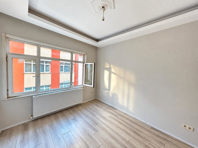 TERSANE İSTANBUL'A YAKIN 2.KATTA 55M² 2+1 BAKIMLI KİRALIK DAİRE