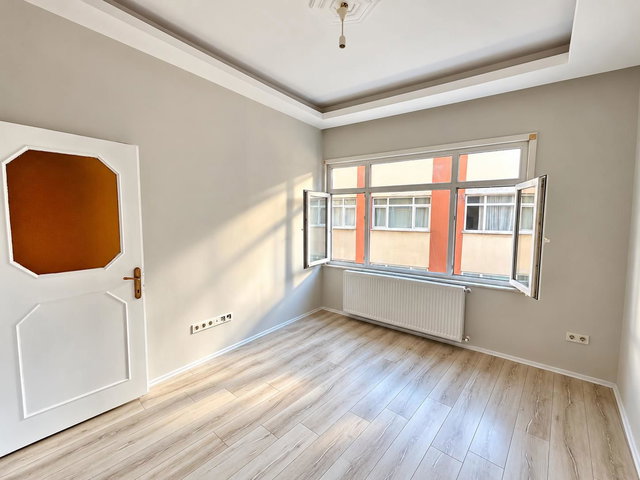 TERSANE İSTANBUL'A YAKIN 2.KATTA 55M² 2+1 BAKIMLI KİRALIK DAİRE