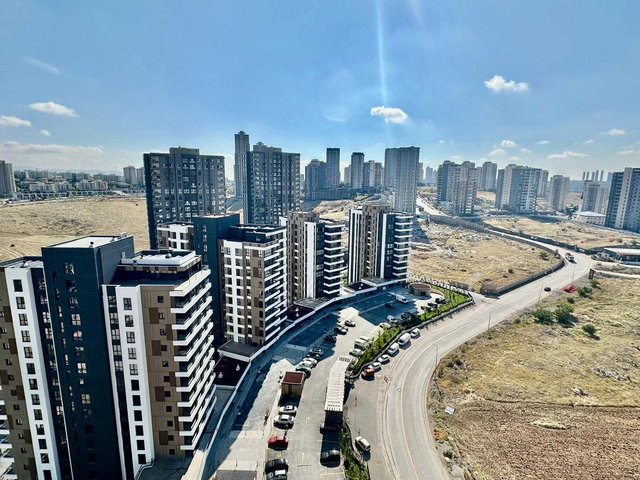 ALACAATLI DA SENKRON BEYTEPE DE AYDINLIK VE FERAH BÜYÜK 2+1