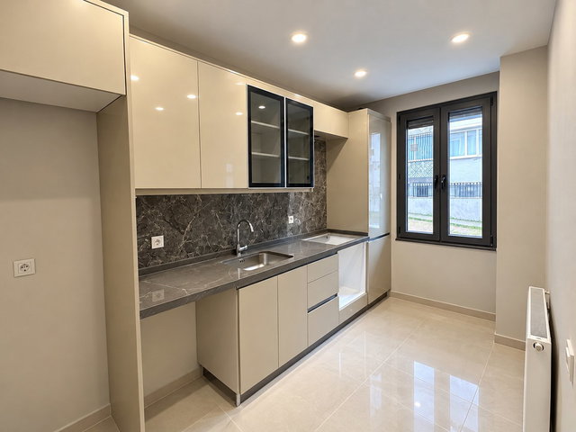 AMBARLI MERKEZDE SATILIK YEPYENİ 2+1 DAİRE | MERKEZİ KONUM