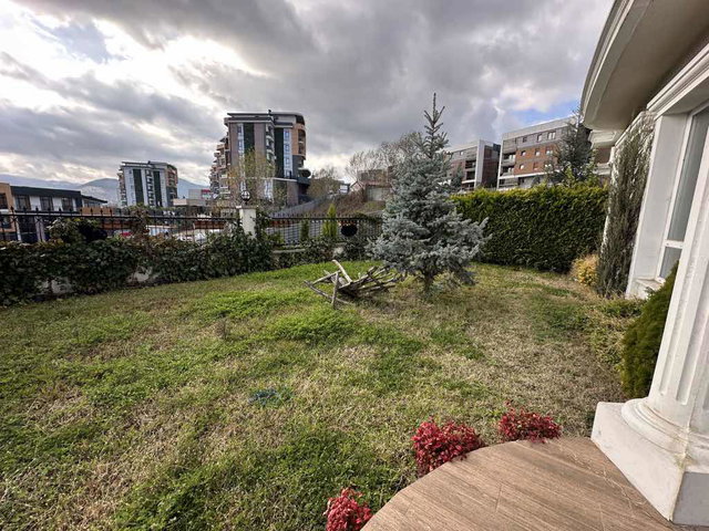 BAŞİSKELE’DE SİTE İÇİNDE 3+1 | 145 M² NET | BAHÇE KATI | 2 BANYO 3 WC