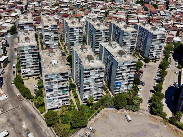 ENES LAHNA'DAN SEYHANKENT SITESI'NDE GENIŞ VE BOŞ 3+1 DAIRE
