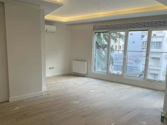 CADDEBOSTAN SAHİL PARSELİNDE SIFIR KİRALIK 2+1 DAİRE