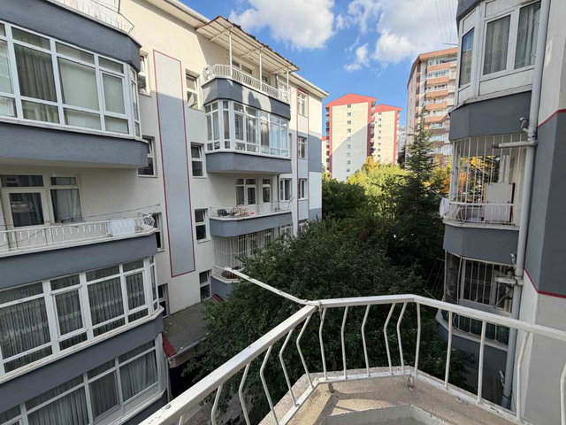 BATIKENT METRO YAKINI ÖZPETEK 7 SITESINDE 3+1 DAIRE