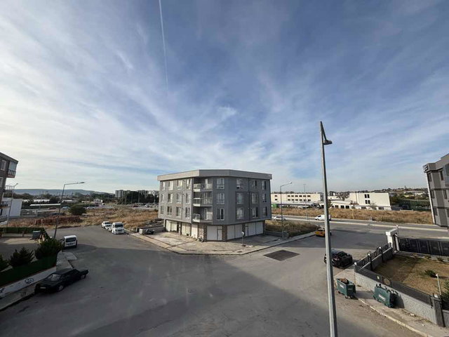 İSMET PAŞA MAHALLESİ – TEKZEN BÖLGESİ
2+1 KİRALIK DAİRE
