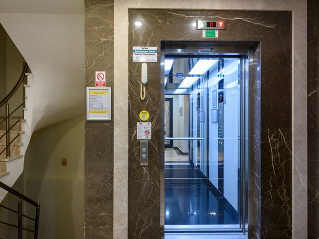 LUX TASARIM ÖZEL EŞYALI 1+1 PENTHOUSE DAİRE
