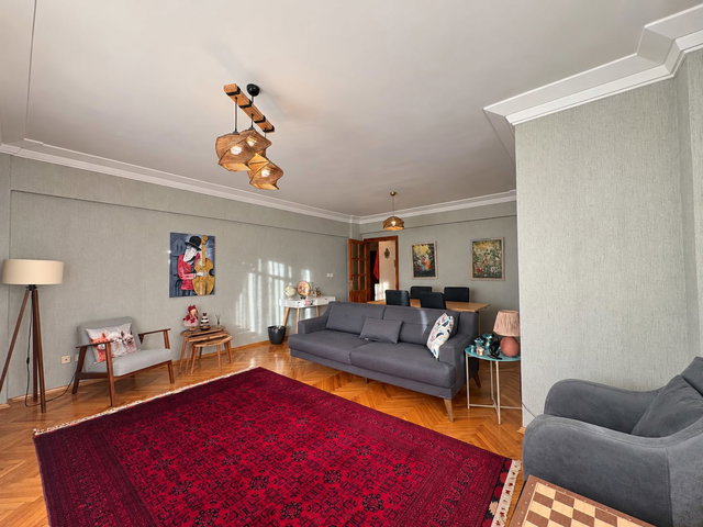 KOZYATAĞI'NDA 56 M2 ARSA PAYLI, MİNİBÜS CADDESİNE YAKIN GENİŞ  3+1
