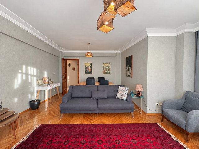 KOZYATAĞI'NDA 56 M2 ARSA PAYLI, MİNİBÜS CADDESİNE YAKIN GENİŞ  3+1