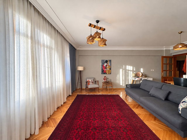 KOZYATAĞI'NDA 56 M2 ARSA PAYLI, MİNİBÜS CADDESİNE YAKIN GENİŞ  3+1