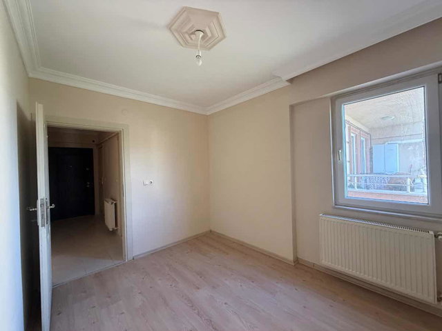 İZMİT YEŞİOVA'DA SATILIK 2+1 ARAKAT DAİRE