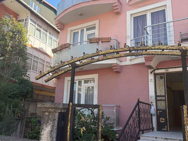 DERİNCE İBNİSİNA'DA SATILIK 4+1 BAHÇE DUBLEX DAİRE