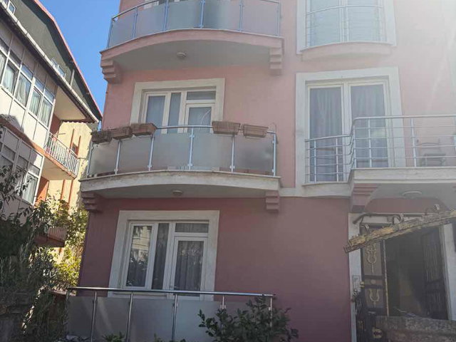 DERİNCE İBNİSİNA'DA SATILIK 4+1 BAHÇE DUBLEX DAİRE