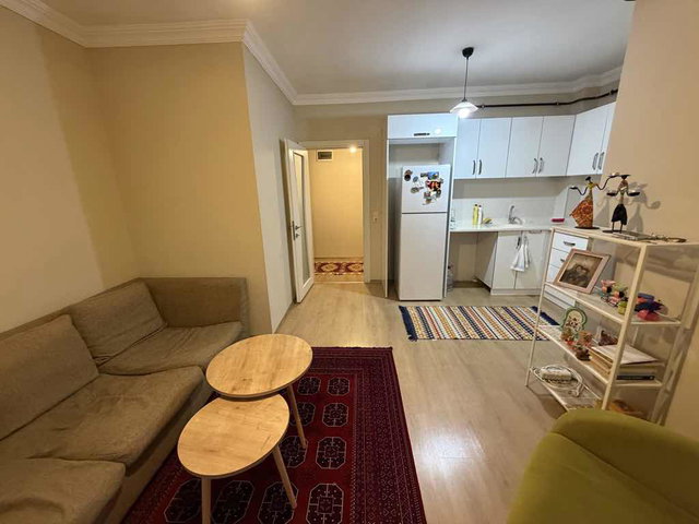 TEMREN CADDESİNDE KİRALIK 2+1 DAİRE