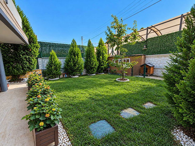 KÖRFEZ'DE DENİZ MANZARALI 5+2 TRİPLEKS | 200 M² BAHÇE | HAVUZ