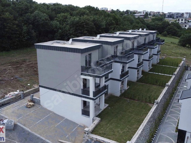 SATILIK VİLLA 6+1